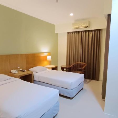 Hotel Wisata Palembang Buitenkant foto