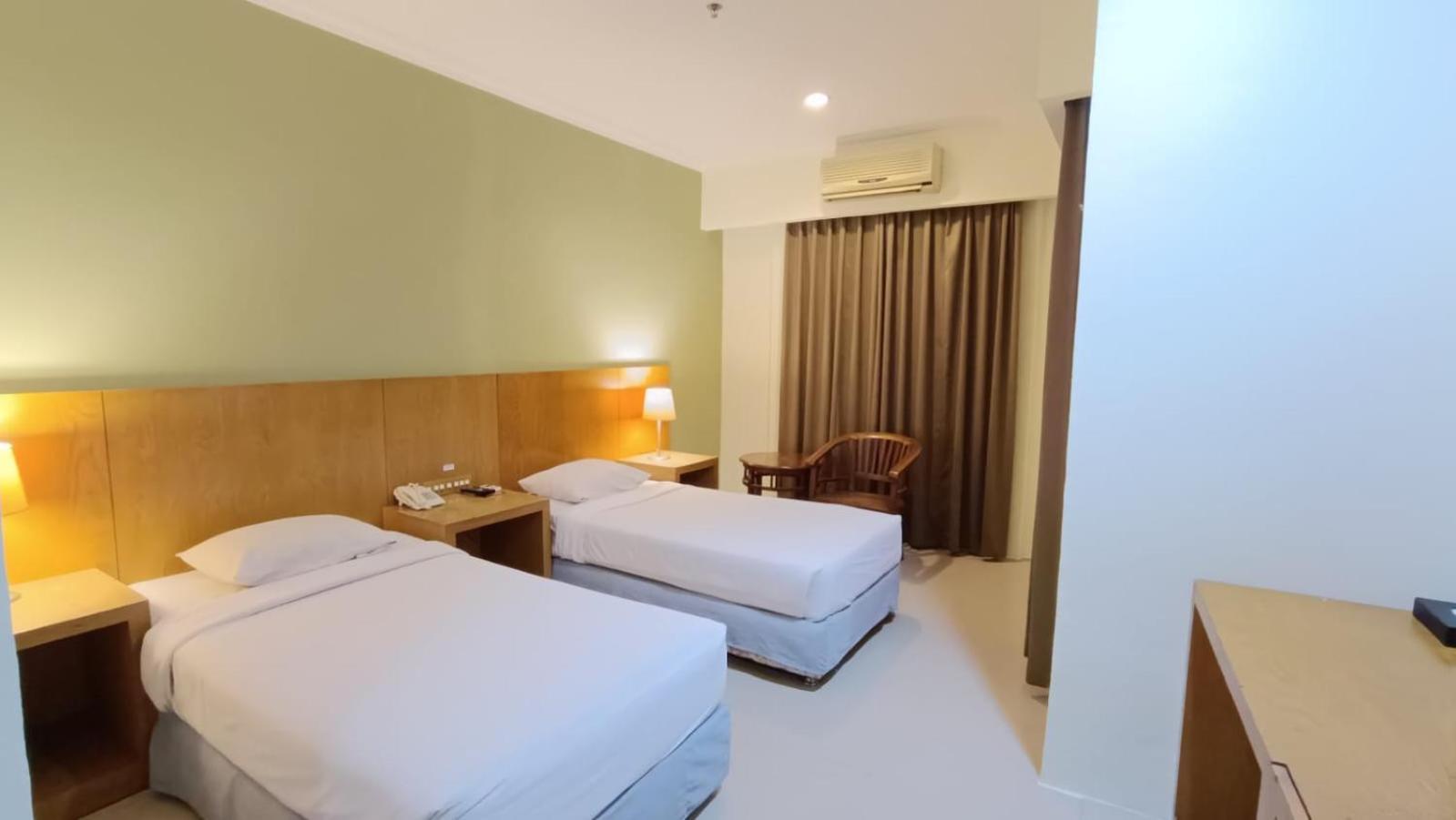 Hotel Wisata Palembang Buitenkant foto