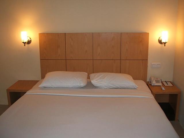 Hotel Wisata Palembang Buitenkant foto